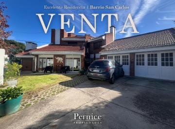 Casa · 228m² · 5 Ambientes · 2 Cocheras · Venta Casa 5 Ambientes con Quincho Garage Doble en San Carlos