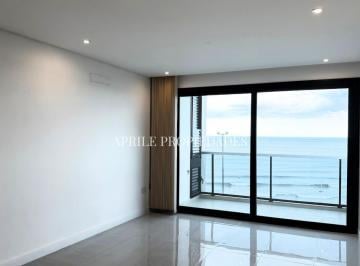 Departamento · 75m² · 3 Ambientes · 1 Cochera · Exclusivo Departamento 3 Amb. Frente Al Mar con Cochera y Amenities