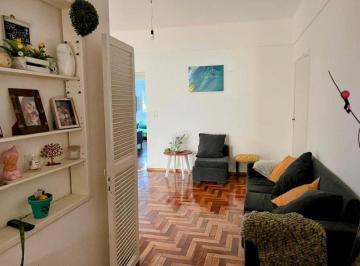 Departamento de 3 ambientes, Morón · Departamento de 3 Ambientes en Alquiler, en Ubicación Moron Centro, con Patio y Balcón Al Frente.