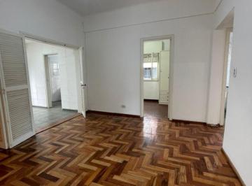 Departamento de 3 ambientes, Morón · Departamento de 3 Ambientes en Alquiler, en Ubicación Moron Centro, con Patio y Balcón Al Frente.