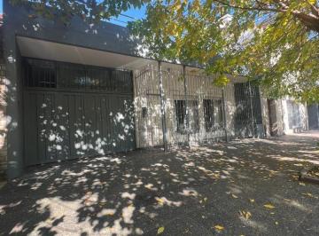 Casa de 3 ambientes, Lomas de Zamora · Casa en Venta 3 Ambientes con Cochera Quincho y Pileta Lomas de Zamora