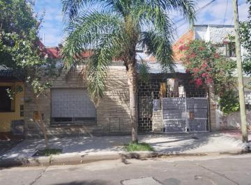 Casa · 95m² · 3 Ambientes · 1 Cochera · Casa en Venta San Fernando Lote Propio a Reciclar