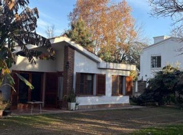 Casa de 10 ambientes, Mendiolaza · Casa en Venta Mendiolaza