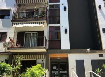 Departamento · 89m² · 4 Ambientes · 1 Cochera · Departamento Amplio y Muy Buena Ubicacion