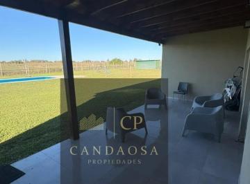 Casa · 180m² · 4 Ambientes · 2 Cocheras · Oportunidad Única – Casa en San Sebastián, Área 1