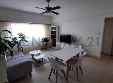Departamento · 70m² · 3 Ambientes · Departamento 2 Dorm. Pleno Centro.