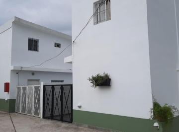 PH · 28m² · 2 Ambientes · 1 Cochera · Alquiler PH 2 Ambientes en Garin con Cochera