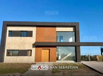 Casa · 190m² · 5 Ambientes · Casa en Venta en San Sebastian - Area 7, San Sebastian, Escobar