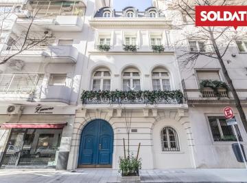 Casa · 900m² · 7 Ambientes · 5 Cocheras · Casa Estilo Francés en Venta - 7 Ambiente con Terraza - Recoleta