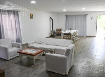 Quinta vacacional · 114m² · 5 Ambientes · Imponente Quinta en Arturo Seguí - 1.116 m² de Parque - 3 Dorm Oficinaro Segui