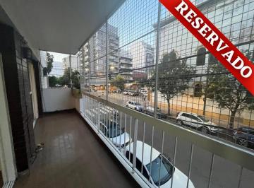Departamento · 42m² · 2 Ambientes · Flores – 2 Ambientes con Balcón Corrido, Cocina Independiente y Excelente Ubicación
