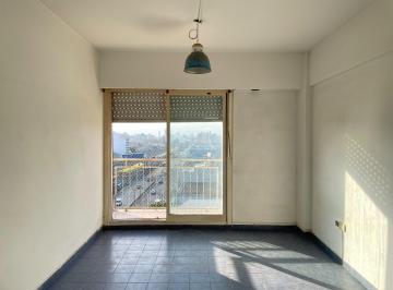 Departamento · 23m² · 1 Ambiente · Alquiler Departamento 1 Ambiente en Ramos Mejia con Balcón Al Frente
