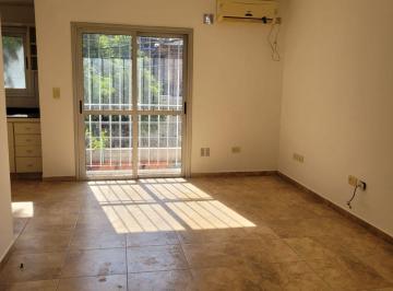 Departamento de 3 ambientes, Morón · Departamento de 60 m² con 2 Dorm. en Alquiler en Castelar
