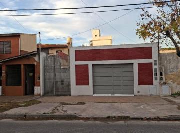 Casa de 4 ambientes, Lanús · Casa en 2 Plantas