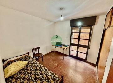 Departamento · 60m² · 5 Ambientes · Barrio Jardìn Planta Baja - 2 Dorm - 1 Escritorio - Patio - - Apto Crédito Departamento en Venta