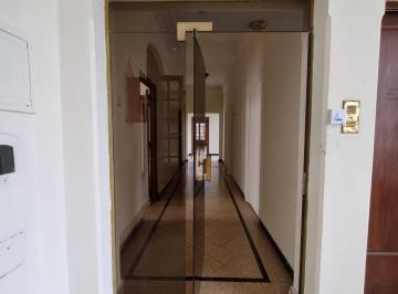 Oficina comercial · 176m² · 5 Ambientes · Oficina en Microcentro