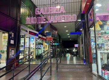 Local comercial · 26m² · 2 Ambientes · Venta Local con Entrepiso en Galería Río de Janeiro, Av Cabildo 2300. Gran Visibilidad