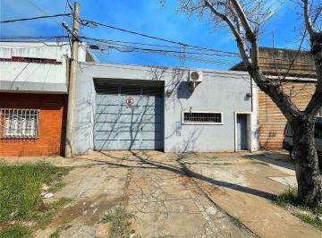 Bodega-Galpón · 200m² · Venta - Galpón con Oficina, de 200 m² - La Tablada, Rosario.