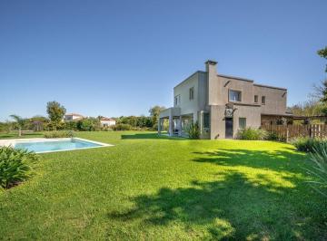 Casa · 285m² · 7 Ambientes · 2 Cocheras · Venta - Casa Estancias del Pilar 7 Amb Champagnat