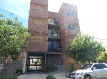 Departamento de 2 ambientes, Bahía Blanca · Mitre 1638, Alquila Departamento de un Dormitorio con Cochera.