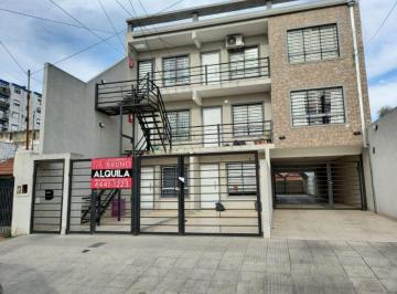 Departamento de 2 ambientes, La Matanza · Departamento 2 ½ Amb - 1° Piso Al Frente - con Balcón - Bajas Expensas