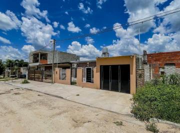 Casa · 150m² · 5 Ambientes · 1 Cochera · Casa 2 Dorm. y Pileta, Colonia Avellaneda