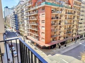Departamento · 65m² · 3 Ambientes · Departamento 3 Amb con Dependencia, Todo Externo - Zona: Centro