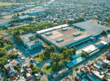 Bodega-Galpón · 1380m² · 3 Ambientes · 4 Cocheras · Alquiler de Deposito en San Martin - Villa Ballester