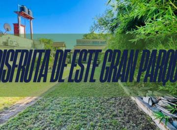 Casa · 97m² · 4 Ambientes · 2 Cocheras · Venta Casa 4 Ambientes Moron Jardin Pileta