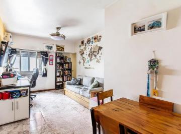 Departamento · 37m² · 2 Ambientes · Departamento Venta en Av Pavón Al 3000