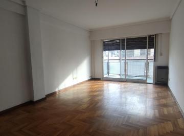 Departamento · 54m² · 4 Ambientes · Piso de 4 Amb Frente Balcón - Caballito