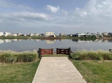 Terreno · 732m² · Lote en Venta Barrio Santa Clara Al Sur Etapa III