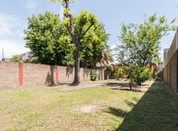 Casa · 120m² · 5 Ambientes · Venta de Casa 4 Ambientes con Fondo Verde