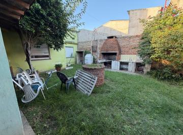 Casa · 3 Ambientes · 1 Cochera · Casa PH 3 Ambientes con Jardin y Garage