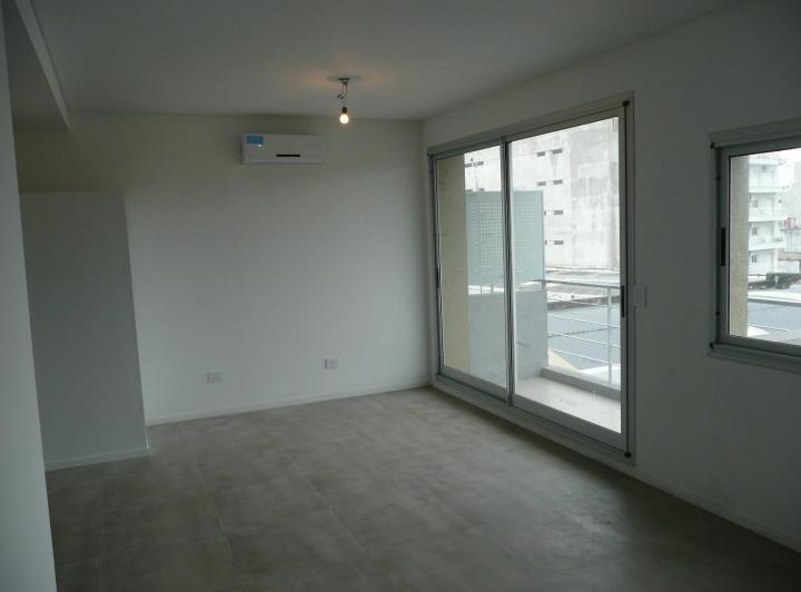 Luminoso Monoambiente con Balcon y Amenities
