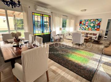 Casa · 213m² · 5 Ambientes · 4 Cocheras · Casa en Santa Maria de Tigre