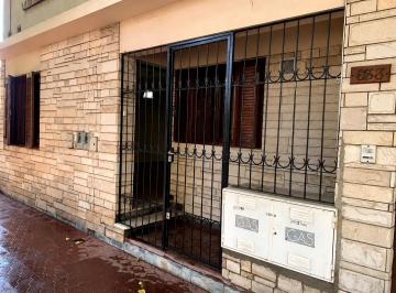 Departamento de 4 ambientes, Godoy Cruz · Departamento Tipo casa (Frente Ministerio de Seguridad)