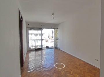 Departamento · 70m² · 3 Ambientes · Depto 3 Amb Balcon 74 m² Coc Lav