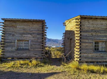 Casa · 220m² · 3 Ambientes · Cabañas en Venta Potrerillos con Tour Virtual