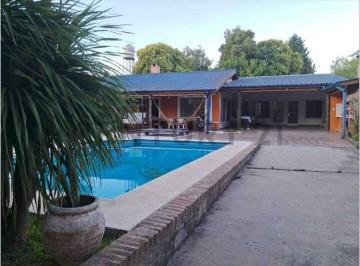 Casa · 224m² · 5 Ambientes · 1 Cochera · Venta - Excelente Casa Quinta en Los Cardales – Exaltación de La Cruz