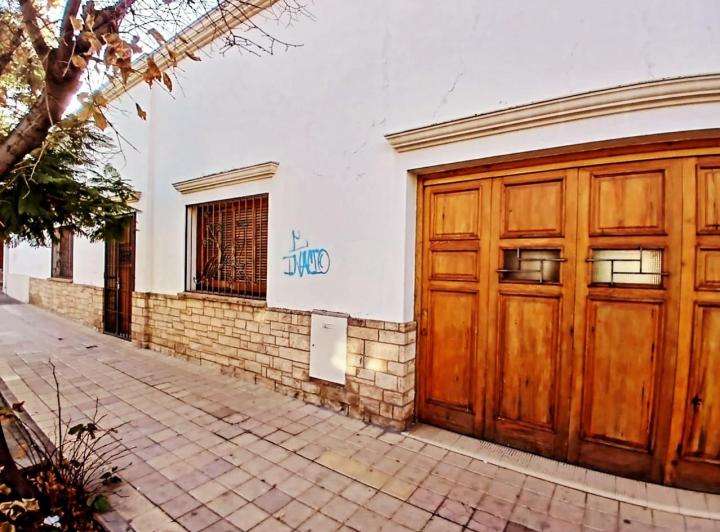 Terreno · 424m² · 6 Ambientes · 1 Cochera