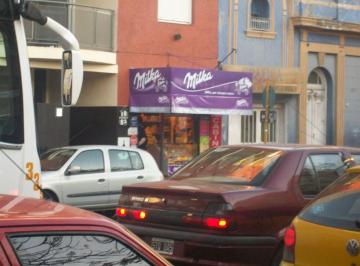 Local comercial de 1 ambiente, Córdoba · Alquilo Local Comercial Sobre Av Sta. Fé, Zona Estratégica: a Ms. Av Colon 1200