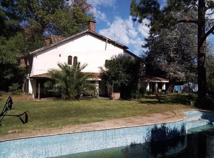 Casa · 300m² · 5 Ambientes