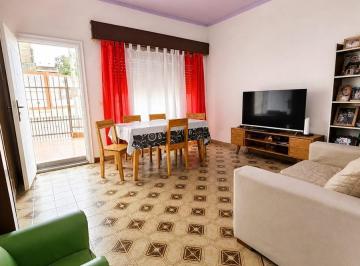 Casa · 170m² · 6 Ambientes · 3 Cocheras · Casa en Venta 6 Ambientes Multifamiliar en La Tablada