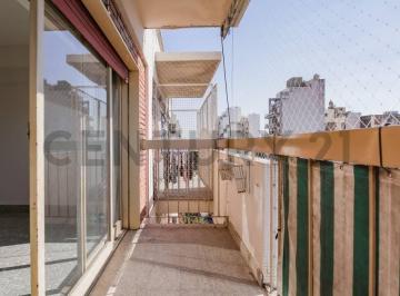 Departamento · 69m² · 4 Ambientes · 1 Cochera · Venta Depto 4 Amb. con Balcon y Cochera - Flores