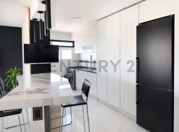 Departamento · 74m² · 4 Ambientes · 1 Cochera · Departamento en Venta, 4 Ambientes en Villa Luro