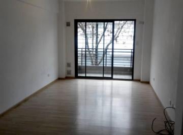 Departamento · 30m² · 1 Ambiente · Monoambiente Alquiler con Balcón Corrido Al Frente. un Ambiente en Parque Cha