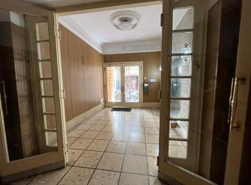 Departamento · 60m² · 3 Ambientes · Depto 3 Amb C/balcon por San Luis en Balvanera