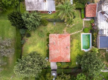 Casa · 89m² · 6 Ambientes · 1 Cochera · En Venta - Casa 2 Dorm. en Zona con Proyeccion - Funes
