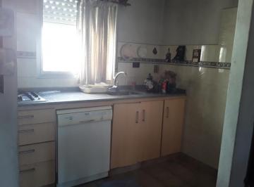 PH · 95m² · 4 Ambientes · PH en Villa Insuperable